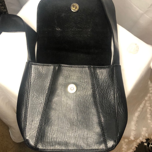 Black leather crossbody. Made in India. - Picture 10 of 13